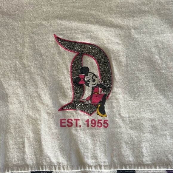 Disneyland Spirit Jersey    - Picture 2 of 10